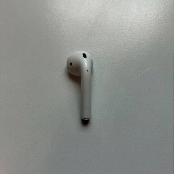 Genuine Apple AirPods 2nd Gen Replacement Earbud (Left Only) A2031 'A Grade' - Picture 2 of 3